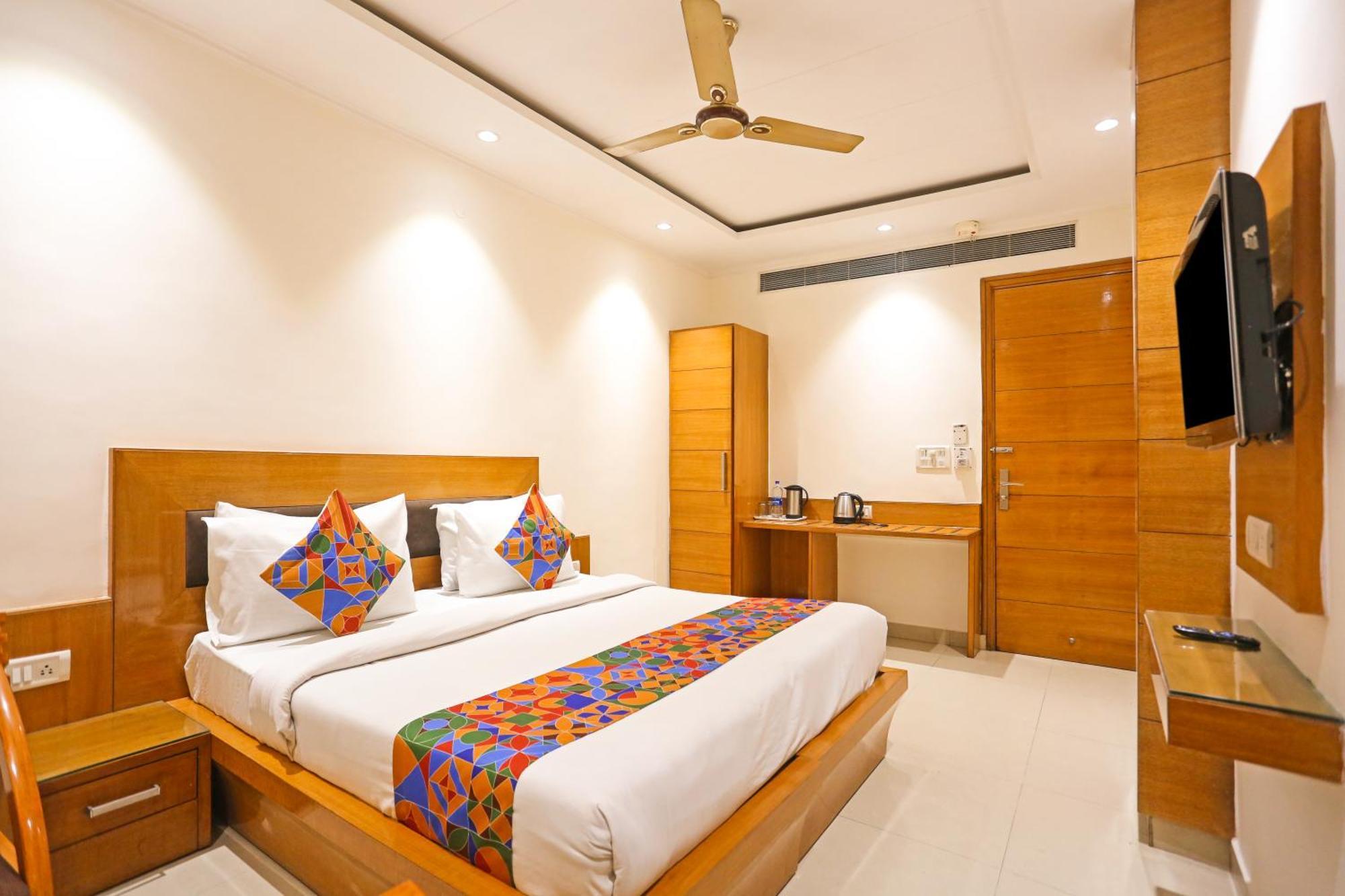 Hotel Fortuner, Karol Bagh, New Delhi Esterno foto