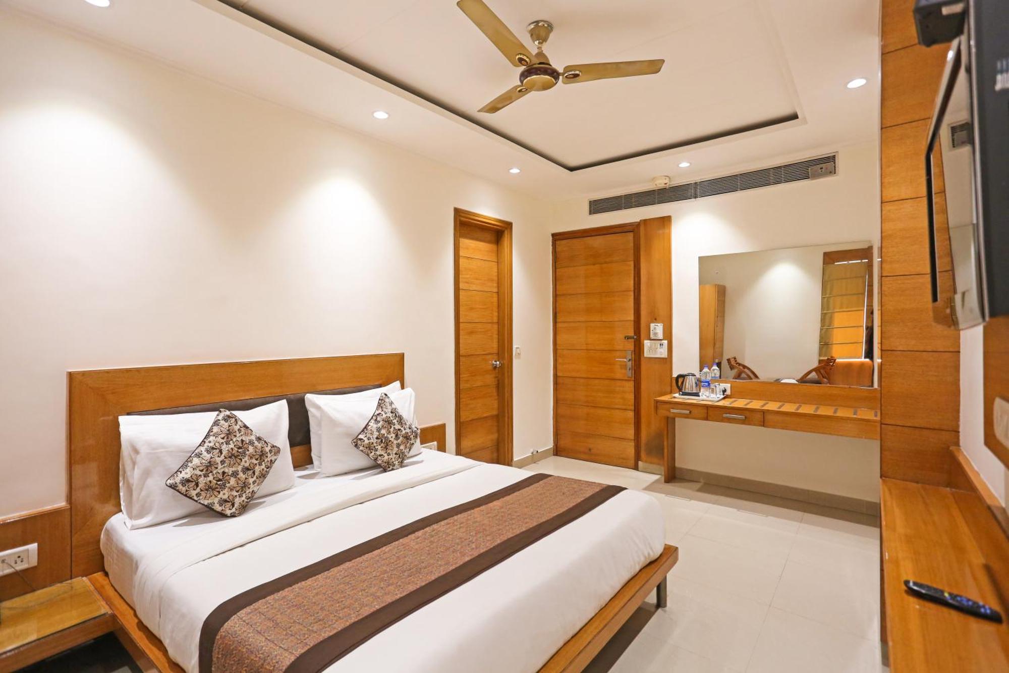 Hotel Fortuner, Karol Bagh, New Delhi Esterno foto
