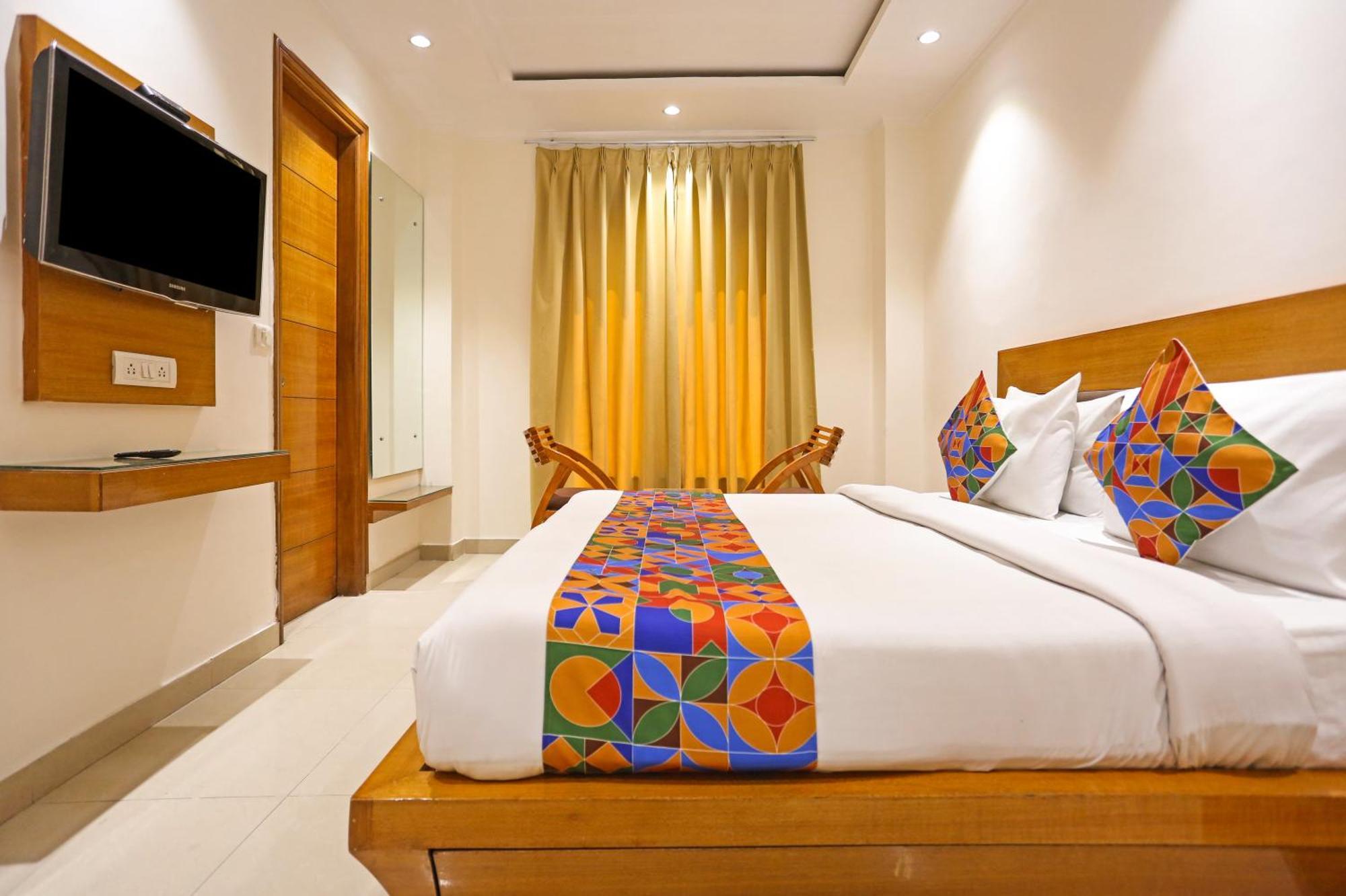 Hotel Fortuner, Karol Bagh, New Delhi Esterno foto